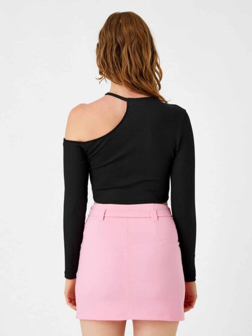 Crop T-Shirt Long Sleeve Window Detailed